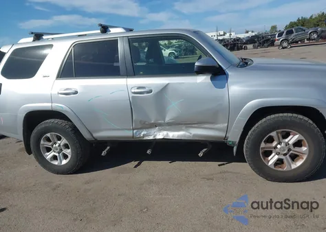 2016 Toyota 4Runner Sr5 z USA, uszkodzony, nr VIN JTEBU5JR2G5394441